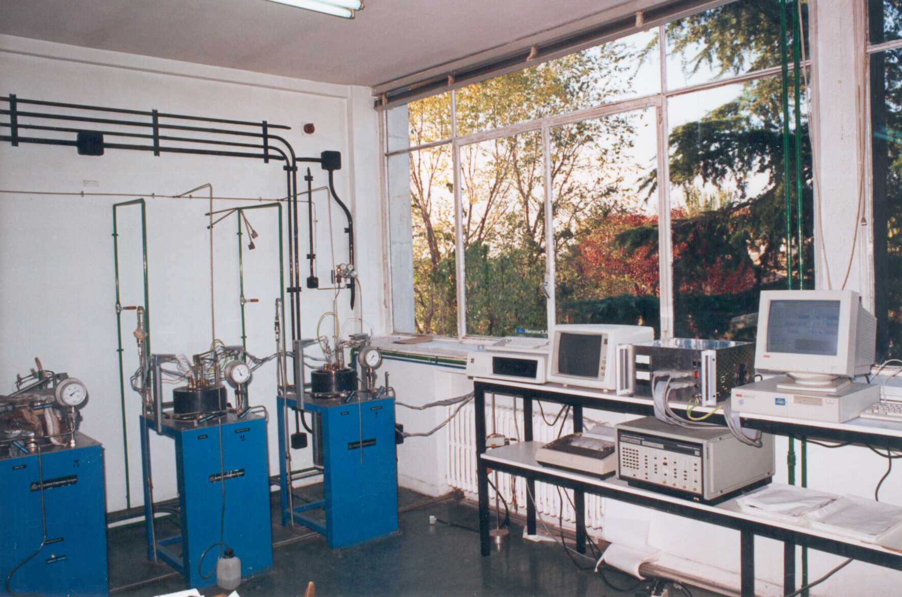 Static Autoclaves Static Autoclaves