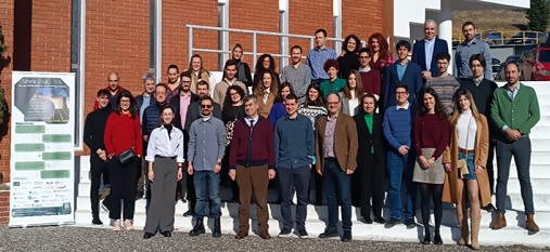 foto de grupo de los participantes