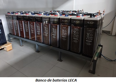 Foto de banco de baterías LECA Foto de banco de baterías LECA