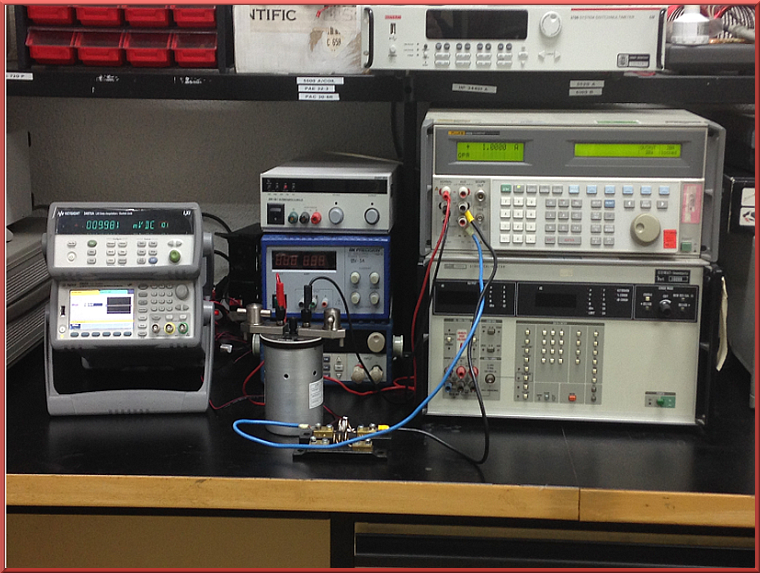 Figura 7.2: Montaje para la calibración de shunts de medida de corriente continua.