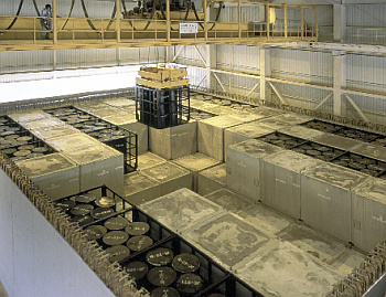 Fig. 18. El Cabril liner layers test and concrete storage cells (ENRESA).